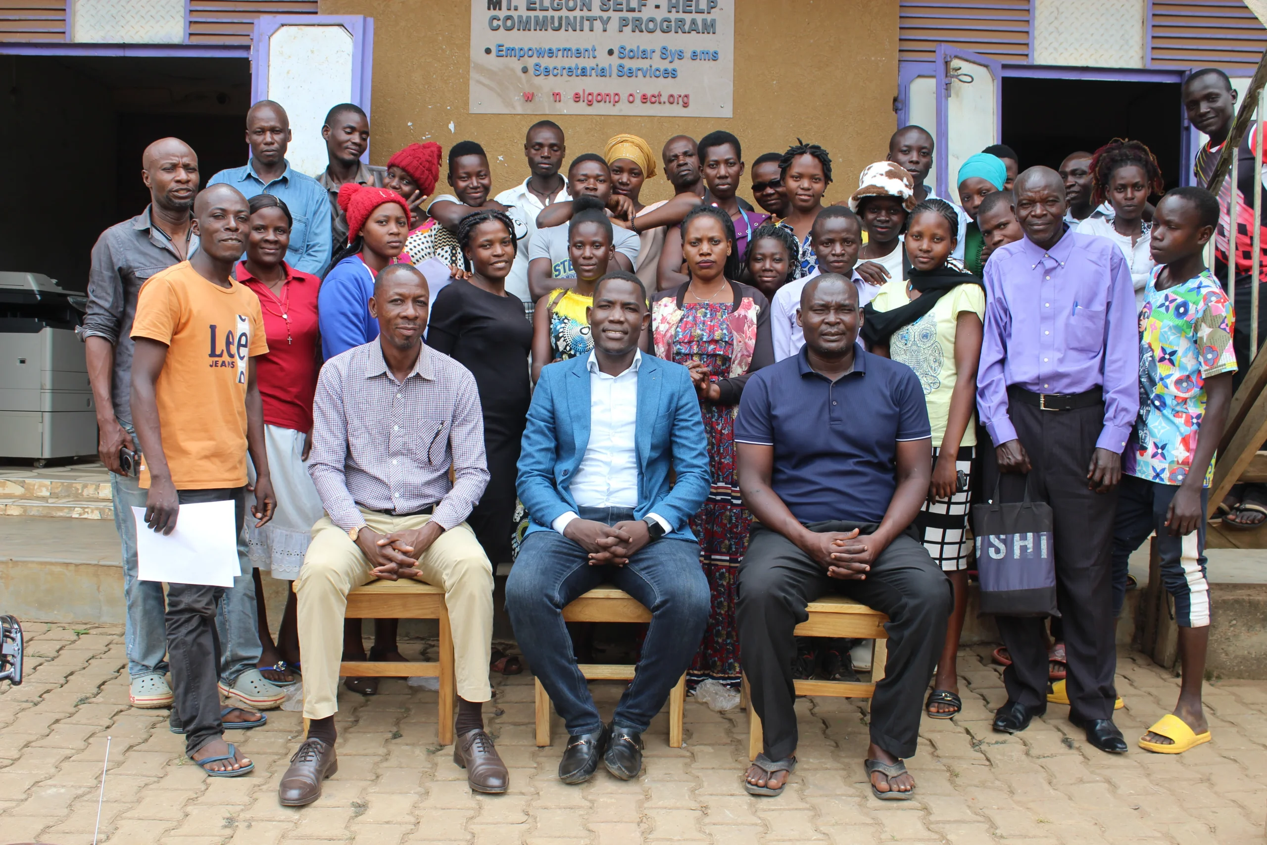Agroup photo with the sandbox team